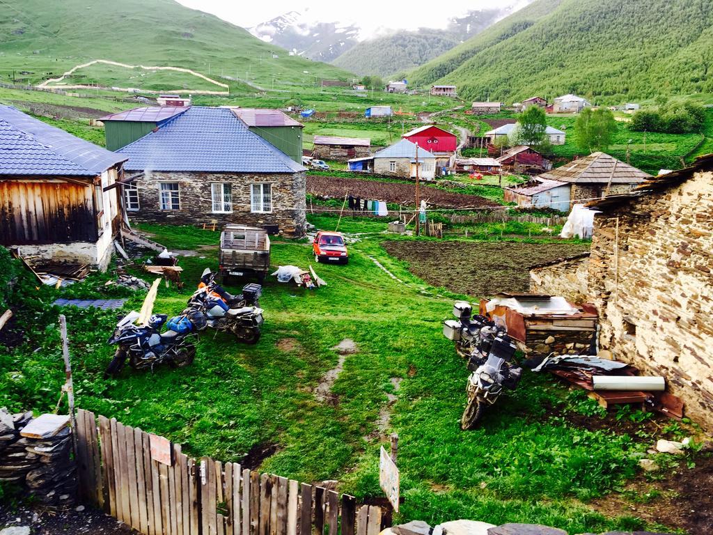 Отель Гостевой дом Qaldea Ушгули Экстерьер фото